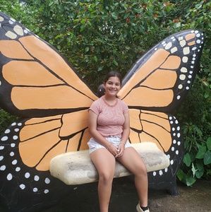 Meet your Posher, Jasmine